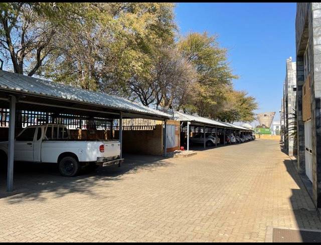 INDUSTRIAL PROPERTY TO RENT IN HALFWAY HOUSE